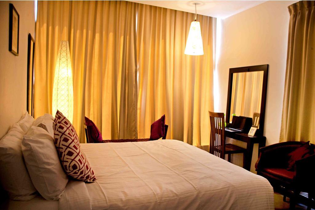 Hotel Highnest Singapperumalkovil Habitación foto